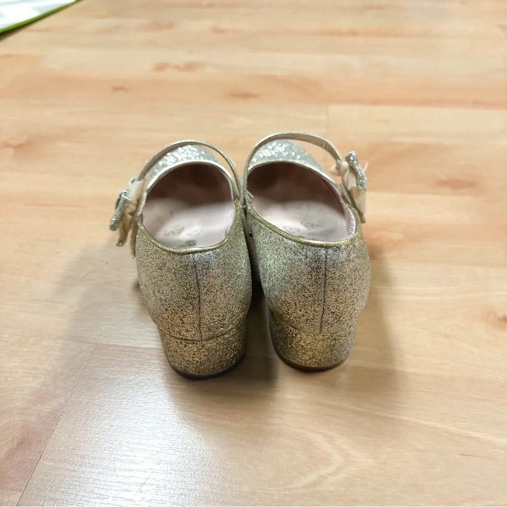 Olive & Edie Gold Glitter Gia Pump Dress Shoe Heels Girls Size 5